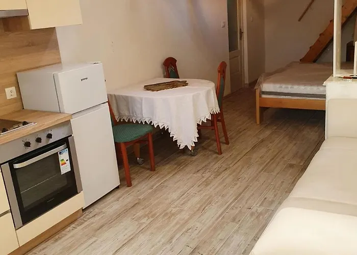 شقة Marita